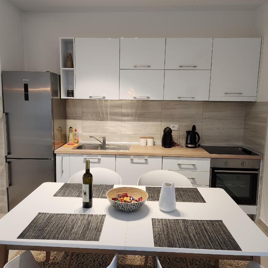 Marija Apartmani บาร์ ภายนอก รูปภาพ