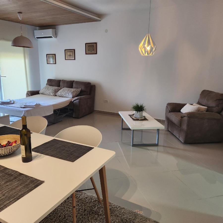 Marija Apartmani บาร์ ภายนอก รูปภาพ